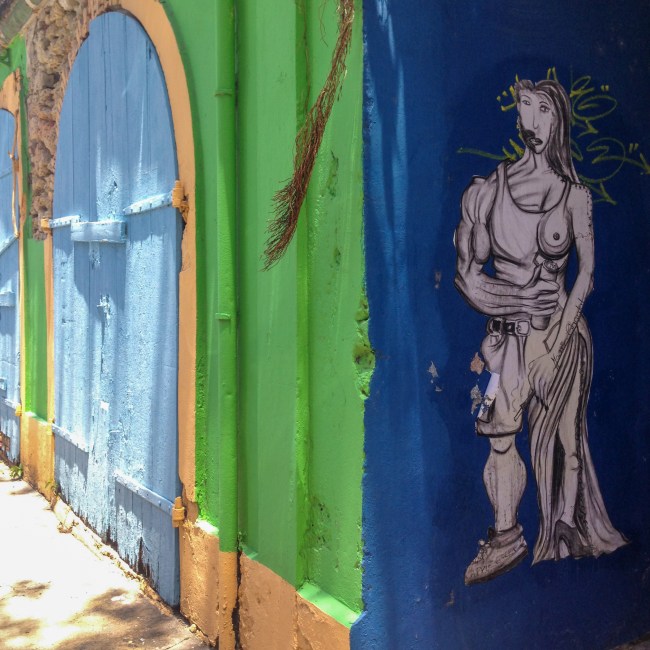 pointe à pitre, guadeloupe, poésie, façade