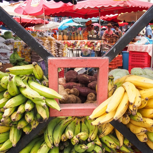 couleurs, ambiances, marché, pointe à pitre, guadeloupe