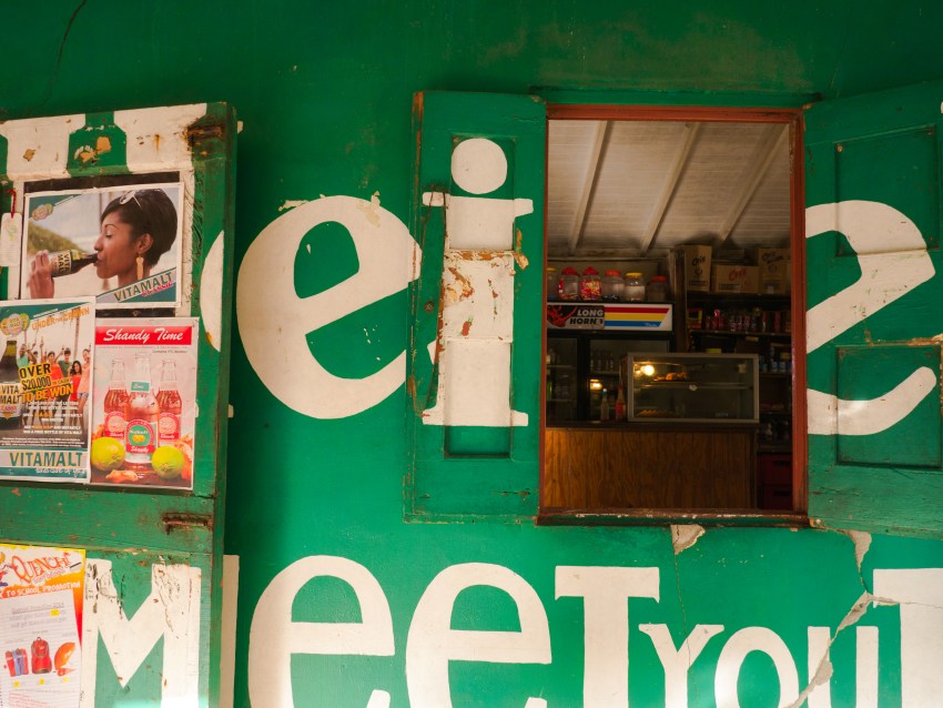 dominique, emerald pool