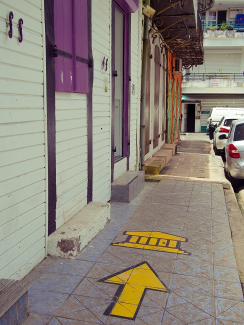 pointe à pitre, guadeloupe, poésie, façade