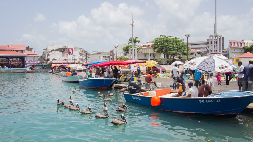 couleurs, ambiances, marché, pointe à pitre, guadeloupe