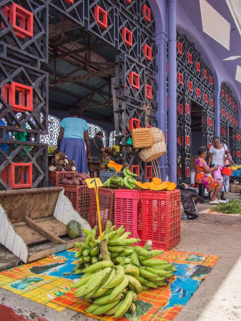 couleurs, ambiances, marché, pointe à pitre, guadeloupe