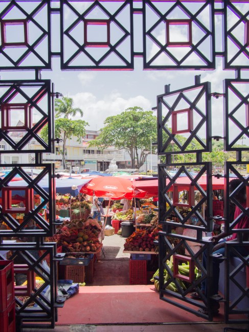 couleurs, ambiances, marché, pointe à pitre, guadeloupe