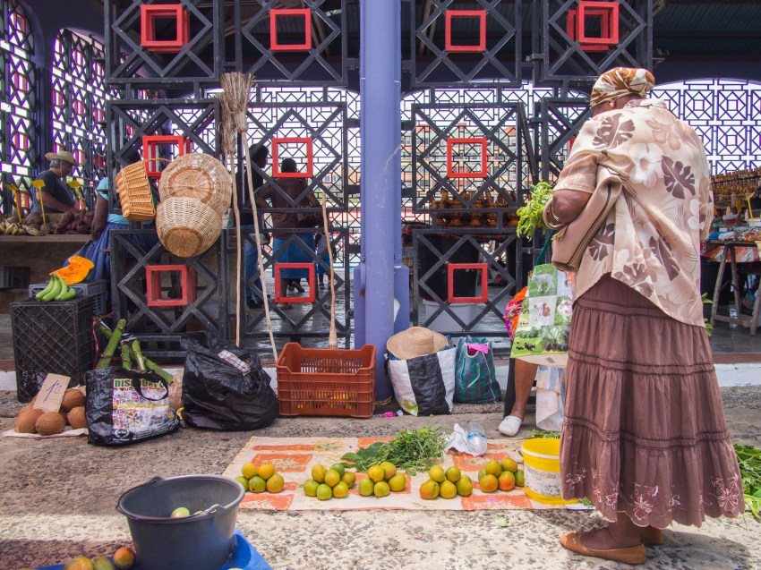 couleurs, ambiances, marché, pointe à pitre, guadeloupe