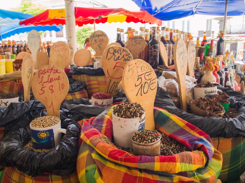 couleurs, ambiances, marché, pointe à pitre, guadeloupe