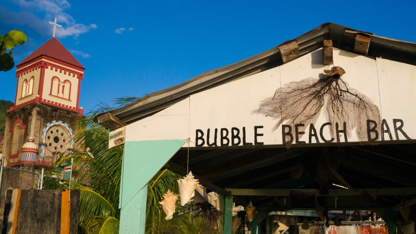 dominique, soufrière