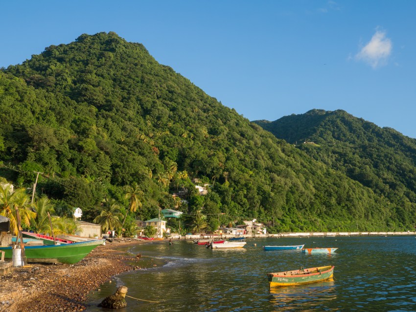 dominique, soufrière