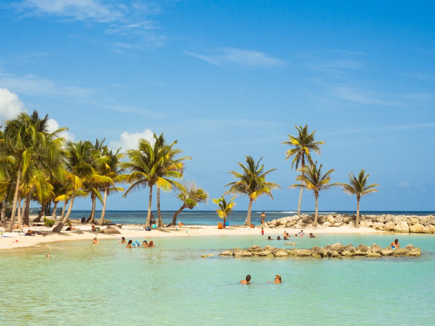 eaux turquoises, sainte anne, guadeloupe
