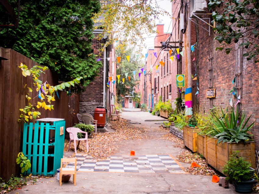 canada, plateau, mont royal, street