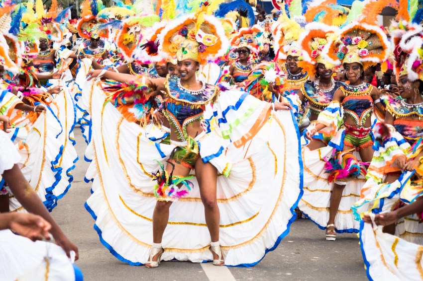 carnaval a la guadeloupe-musique carnaval guadeloupe-costume carnaval guadeloupe-defile carnaval guadeloupe