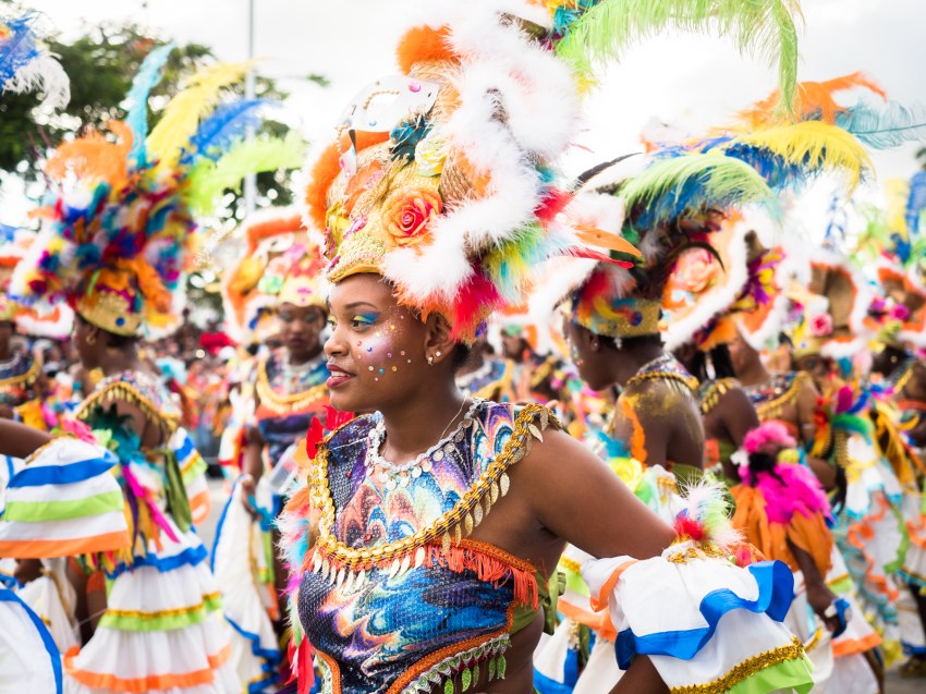 carnaval guadeloupe-musique carnaval guadeloupe-costume carnaval guadeloupe-defile carnaval guadeloupe