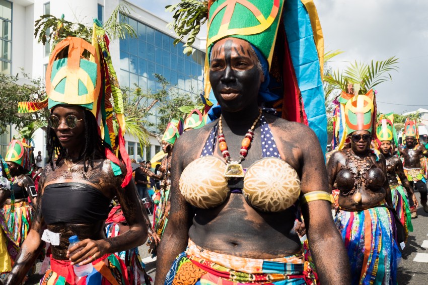 carnaval, guadeloupe, groupe à peau, gwoup a po, antilles