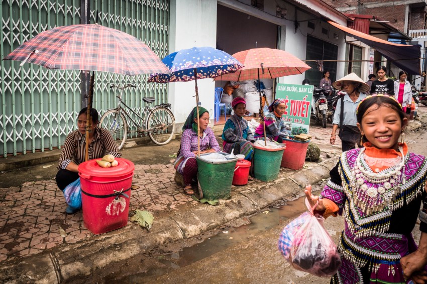 portraits ethniques, vietnam, ethnies minoritaire, bac ha market