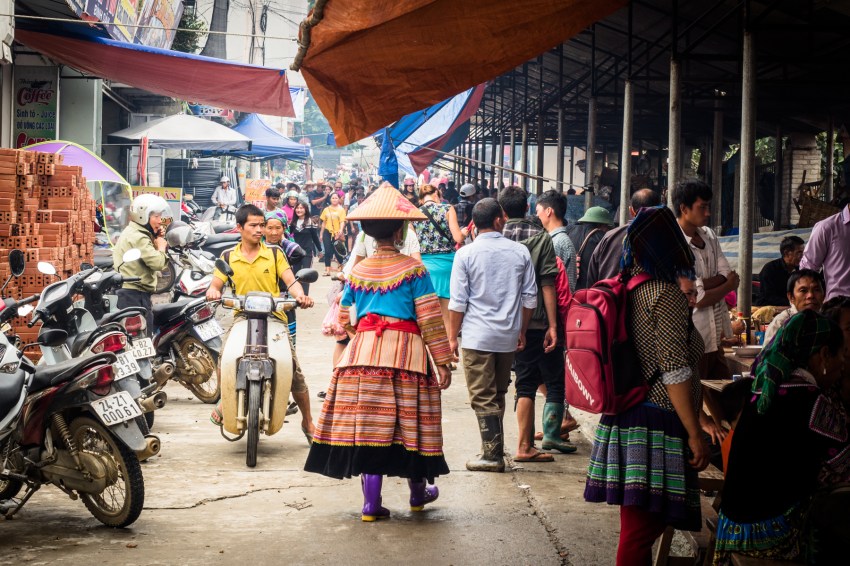 portraits ethniques, vietnam, ethnies minoritaire, bac ha market