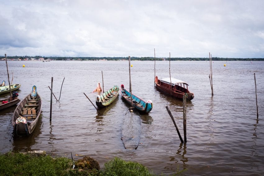 guyane Amazonie ; rive du maroni, fleuve st laurent