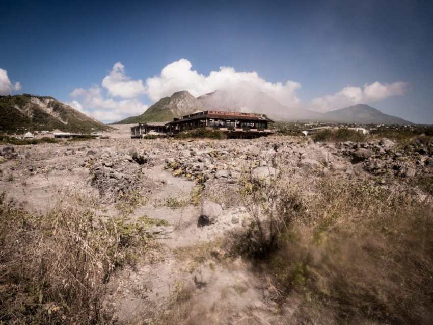 randonnée la soufrière sur ile de montserrat antilles	