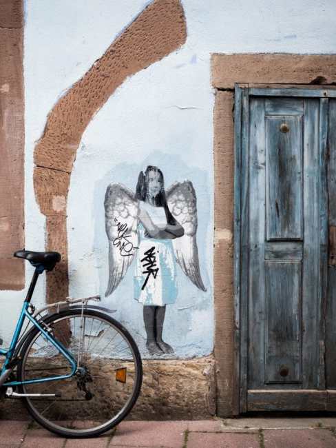 alsace a velo- velo alsace- faire du velo à strasbourg -architecture, colombages, street art